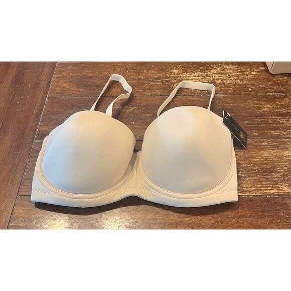 Wacoal Women's Red Carpet Strapless Convertible Bra - Picture 3 of 8